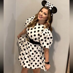 Polka dot puff sleeve smock dress